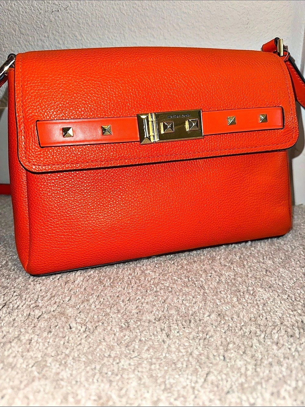Michael Kors Addison Small Messenger Bag Orange.